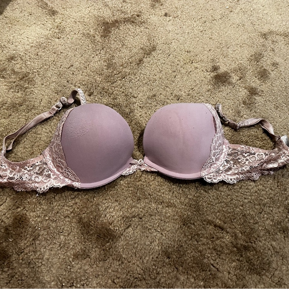 Victoria’s Secret pink purple mauve lace sexy push up bra